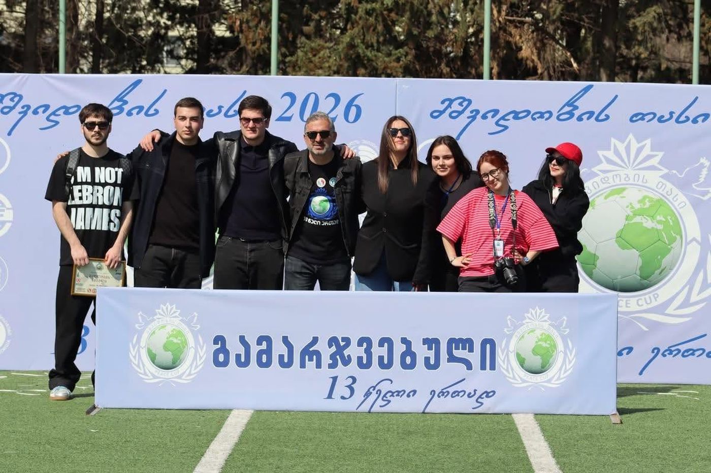 მშვიდობის თასის საორგანიზაციო გუნდი 13 წლისთავის აღნიშვნისას, თბილისში